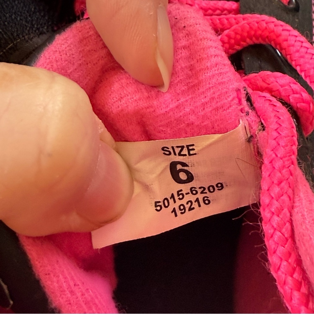 GTX 500 Adult Black and Pink Rink Skates by Pacer - Picture 9 of 10